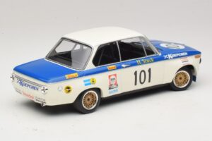 BMW 2002 #101 Koepchen H-J. Stuck Internationales ADAC 500km Eifelpokalrennen 1971 Minichamps 1:18 155702701 Metall - pilt 2/6