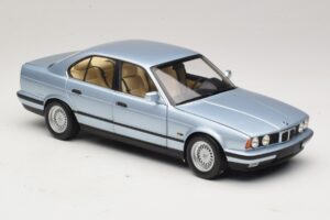 BMW 535i E34 Helesinine Metallik Minichamps 1:18 100024007 Metall - pilt 6/8