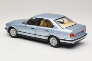 BMW 535i E34 Helesinine Metallik Minichamps 1:18 100024007 Metall - pilt 7/8