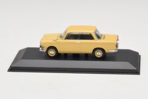 BMW 700 Coupe Kollane Asenduskarp Minichamps 1:43 80420153662-R1 Metall