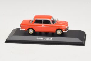BMW 700 LS Punane Maxichamps 1:43 940023701 Metall