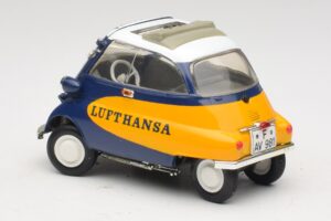 BMW Isetta 250 Lufthansa Revell 1:18 08926 Metall - pilt 7/8