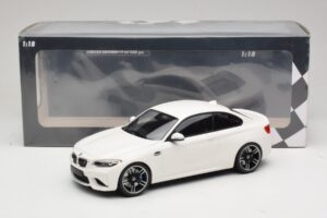 BMW M2 F87 Valge Minichamps 1:18 155026104 Metall - pilt 6/6