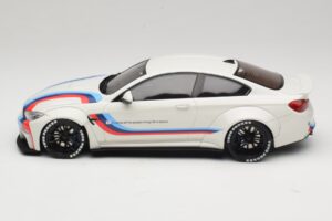 BMW M4 F82 Liberty Walk Asenduskarp GT Spirit 1:18 GT067-R1 Vaik - pilt 3/6