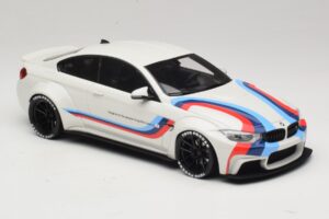 BMW M4 F82 Liberty Walk Asenduskarp GT Spirit 1:18 GT067-R1 Vaik - pilt 4/6