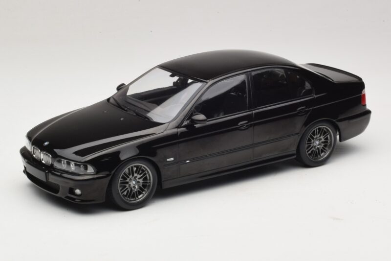 BMW M5 E39 Must KK-Scale 1:18 BMW M5 E39 Must KK-Scale 1:18 KKDC181623 Metall