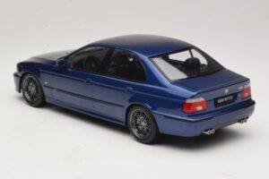 BMW M5 E39 Sinine Metallik KK-Scale 1:18 KKDC181621 Metall - pilt 5/6