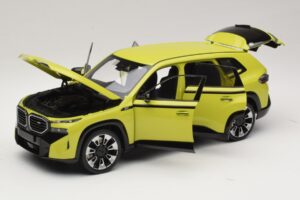 BMW XM G09 Kollane Minichamps 1:18 110023302 Metall - pilt 2/8