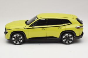 BMW XM G09 Kollane Minichamps 1:18 110023302 Metall - pilt 4/8