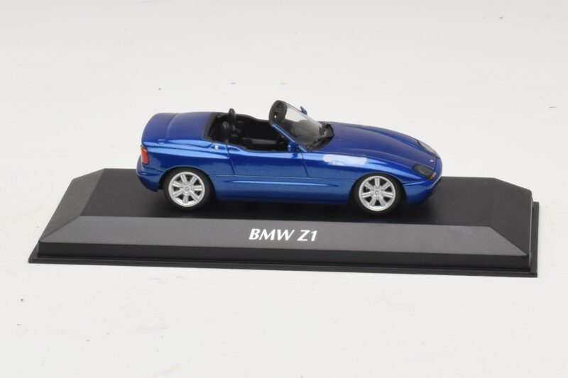 BMW Z1 E30 Sinine Metallik Maxichamps 1:43 940020101 Metall