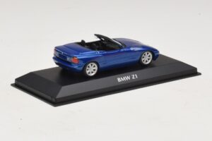 BMW Z1 E30 Sinine Metallik Maxichamps 1:43 940020101 Metall - pilt 2/5