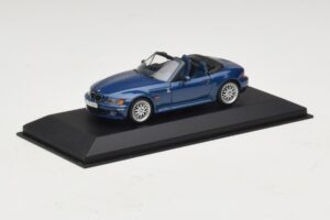 BMW Z3 E36/7 1.8 M Package Sinine Asenduskarp Minichamps 1:43 80429411714-R1 Metall - pilt 2/5