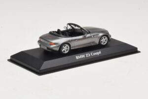 BMW Z3 Hall Metallik Maxichamps 1:43 940024330 Metall - pilt 2/5