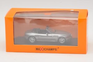 BMW Z3 Hall Metallik Maxichamps 1:43 940024330 Metall - pilt 5/5