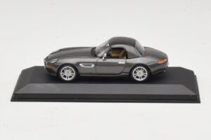 BMW Z8 E52 Hardtop Hall Minichamps 1:43 BMW022 Metall