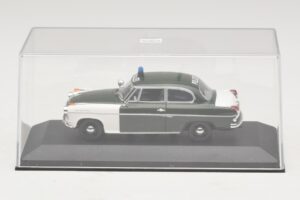 Borgward Isabella Polizei Frankfurt Minichamps 1:43 400096090 Metall - pilt 4/5