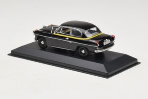 Borgward Isabella Takso Must Minichamps 1:43 400096095 Metall - pilt 3/5