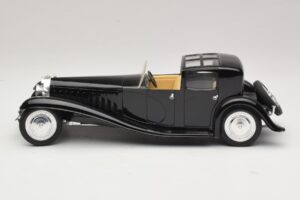 Bugatti Royale Must Solido 1:18 8001 Metall - pilt 3/6