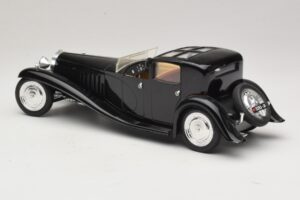 Bugatti Royale Must Solido 1:18 8001 Metall - pilt 5/6