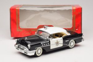 Buick Century Sun State Patrol Mira 1:18 6118 Metall - pilt 8/8