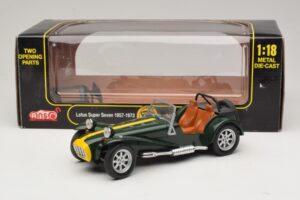 Caterham Super Seven Roheline Anson 1:18 30317-W1 Metall - pilt 6/6