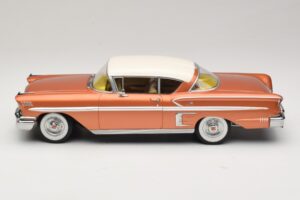 Chevrolet Bel Air Impala Coupe Vaskne & Kreemjas KK-Scale 1:18 KKDC181591 Metall - pilt 3/6