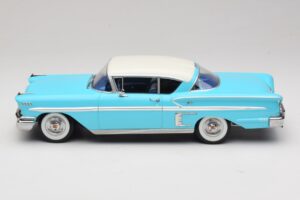 Chevrolet Bel Air Impala Coupe Türkiis & Kreemjas KK-Scale 1:18 KKDC181593 Metall - pilt 3/6