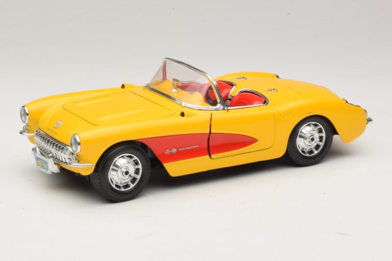 Chevrolet Corvette C1 Kabriolett Kollane Punane Bburago 1:18 3034-M2 Metall