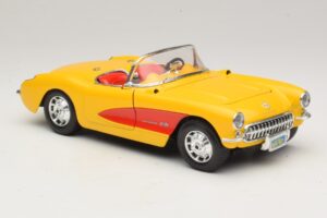 Chevrolet Corvette C1 Kabriolett Kollane Punane Bburago 1:18 3034-M2 Metall - pilt 6/8