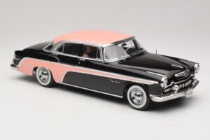 DeSoto Fireflite Sedan Must & Roosa KK-Scale 1:18 KKDC181542 Metall - pilt 4/6