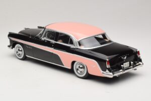 DeSoto Fireflite Sedan Must & Roosa KK-Scale 1:18 KKDC181542 Metall - pilt 5/6