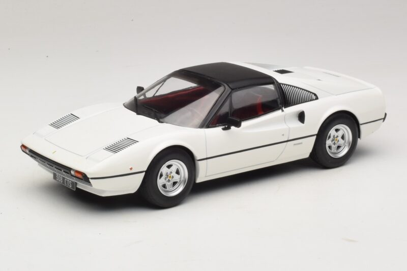 Ferrari 308 GTS Valge MCG 1:18 MCG18664 Metall