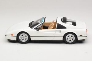 Ferrari 328 GTS US Version Valge KK-Scale 1:18 KKDC181703 Metall - pilt 4/7