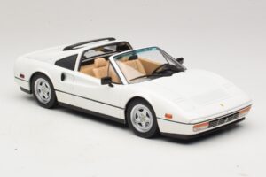Ferrari 328 GTS US Version Valge KK-Scale 1:18 KKDC181703 Metall - pilt 5/7