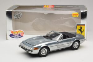 Ferrari 365 GTS Chrome Silver Hot Wheels 1:18 25738 Metall - pilt 8/8