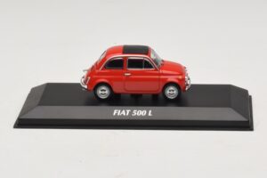 Fiat 500 L Punane Maxichamps 1:43 940121600 Metall