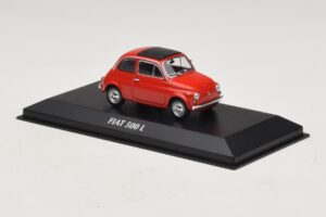 Fiat 500 L Punane Maxichamps 1:43 940121600 Metall - pilt 3/5