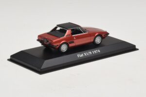 Fiat X1/9 Punane Maxichamps 1:43 940121662 Metall - pilt 2/5