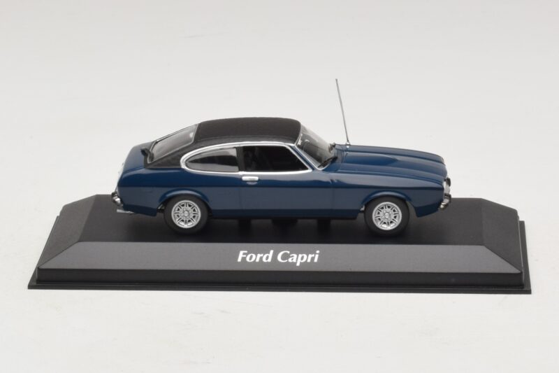 Ford Capri II Tumesinine Maxichamps 1:43 940081201 Metall