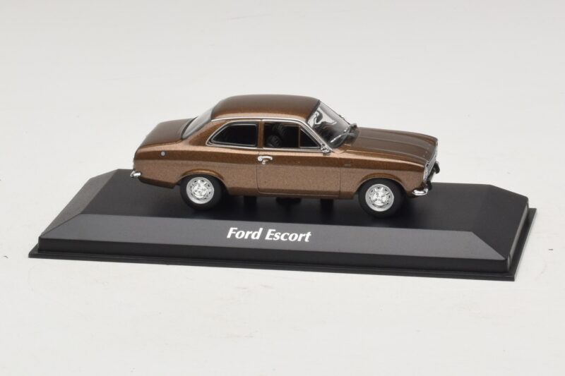 Ford Escort Mk1 Pruun Metallik Maxichamps 1:43 940081000 Metall