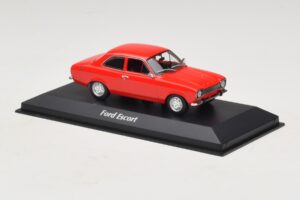 Ford Escort Mk1 Punane Maxichamps 1:43 940081001 Metall - pilt 3/5