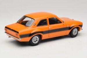 Ford Escort Mk1 RS1600 AVO Oranž Mustade Triipudega Minichamps 1:18 100688104 Metall - pilt 3/8