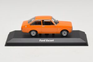 Ford Escort Mk2 Oranž Maxichamps 1:43 940084101 Metall