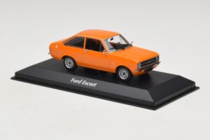 Ford Escort Mk2 Oranž Maxichamps 1:43 940084101 Metall - pilt 3/5