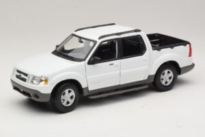 Ford Explorer Sport Trac Valge Maisto 1:18 36891 Metall