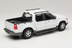 Ford Explorer Sport Trac Valge Maisto 1:18 36891 Metall - pilt 3/8