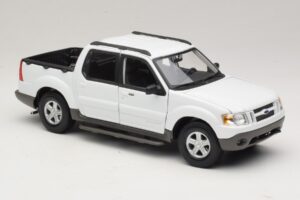 Ford Explorer Sport Trac Valge Maisto 1:18 36891 Metall - pilt 6/8
