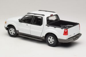 Ford Explorer Sport Trac Valge Maisto 1:18 36891 Metall - pilt 7/8