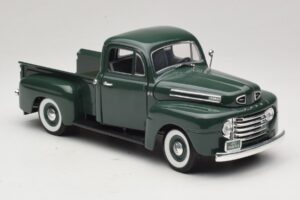 Ford F-1 Roheline Road Legends 1:18 92218 Metall - pilt 6/8