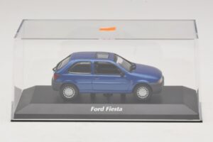 Ford Fiesta Mk4 Sinine Metallik Maxichamps 1:43 940085061 Metall - pilt 4/5